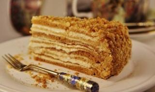 Торт «Медовик»: рецепты коржей и крема